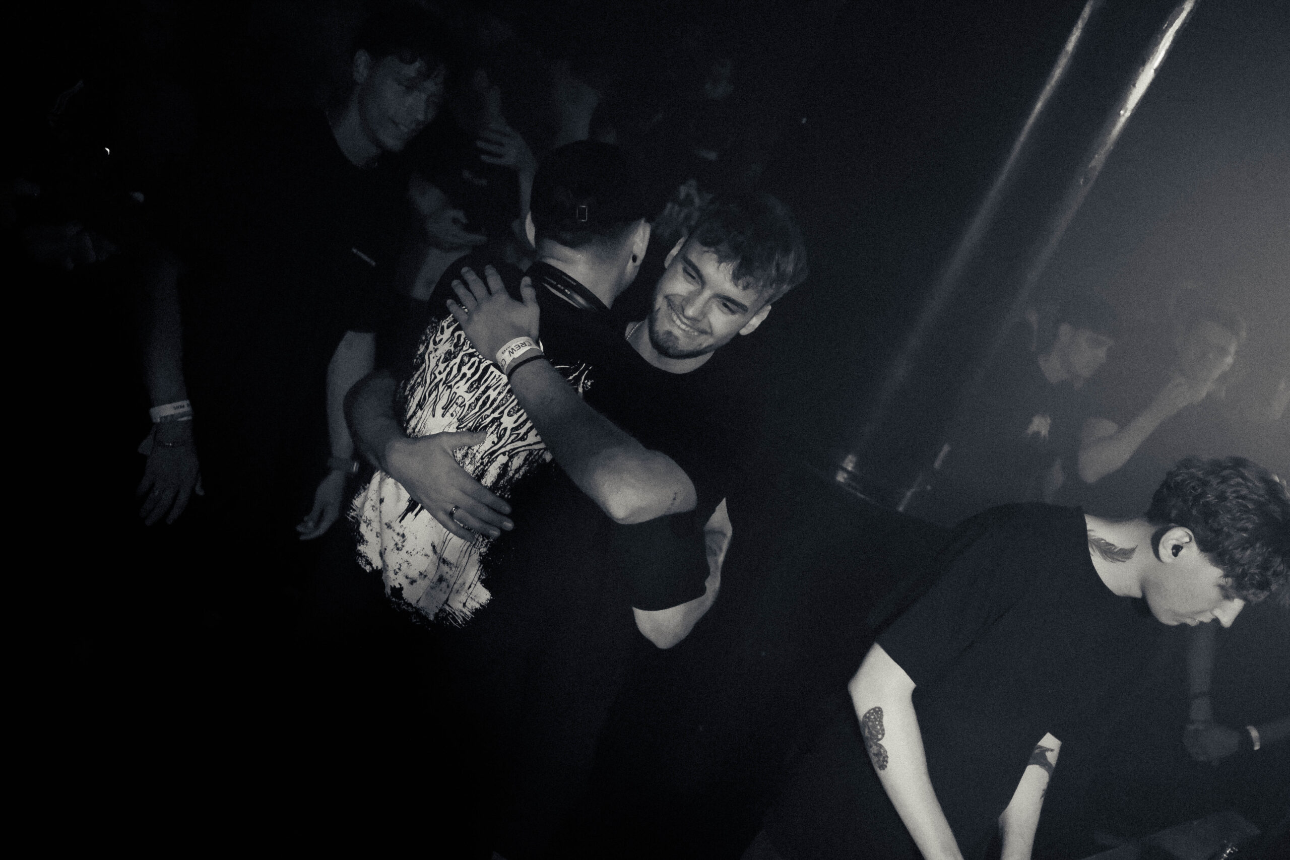 The Interventie community on the dance floor